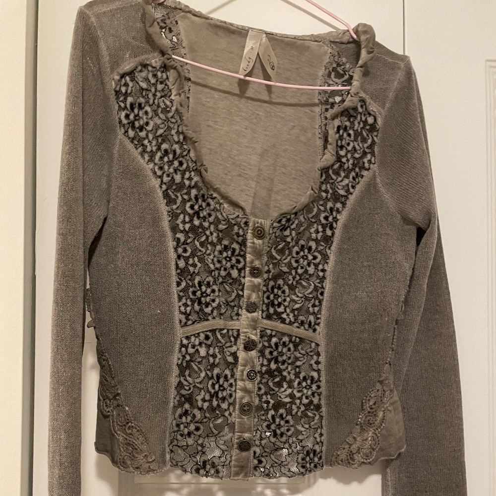 TREDY CROPPED TTOP